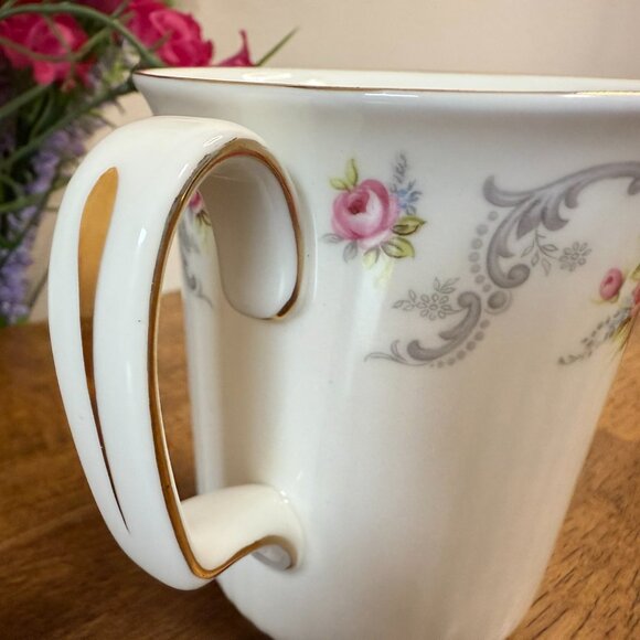 Royal Albert Tranquillity Mug Bone China England Vintage Floral Rose Gold Rim - Picture 5 of 6